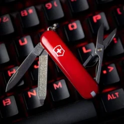 Victorinox Classic SD - Red Bestered -Trail Camp Shop 0.6223 6 600x600 1 57da5384 b1fd 4c73 9ce6 fc0f973aa837