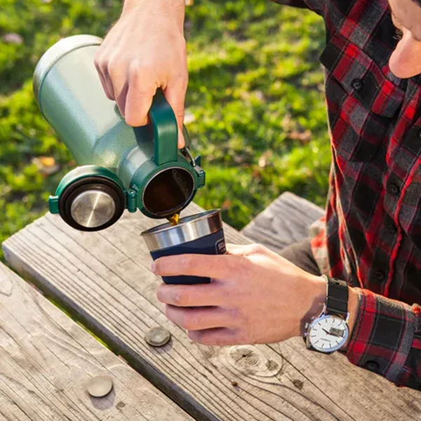 Stanley Classic Vacuum Growler 2QT Hammertone Green 6 Stanley Classic Vacuum Growler 2QT Hammertone Green - Image 6