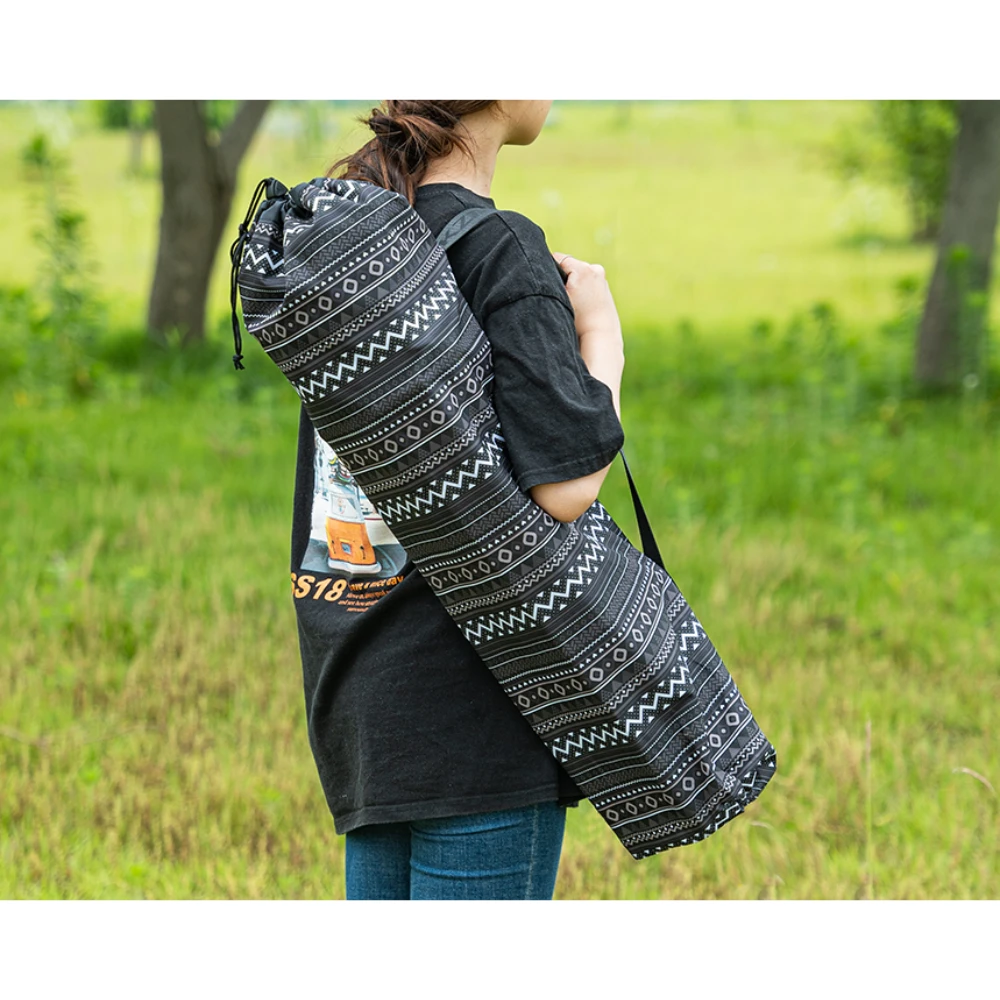 KZM New Hug Chair Black 14 KZM New Hug Chair Black - Image 14