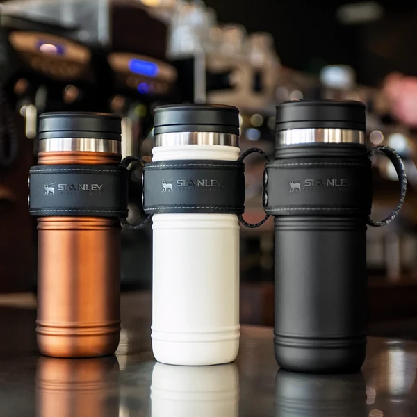 Stanley Legacy Neverleak Travel Mug 16oz - Hammertone Green 8 Stanley Legacy Neverleak Travel Mug 16oz - Hammertone Green - Image 8