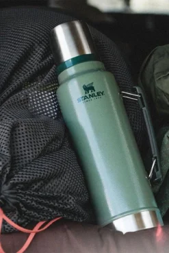 Stanley Classic Vacuum Bottle 1.1QT -Trail Camp Shop Classic 1L 1 1qt Bottle Green 20201126010428 600x600 932db4c2 50bc 484a 8530 a89abc2daec1