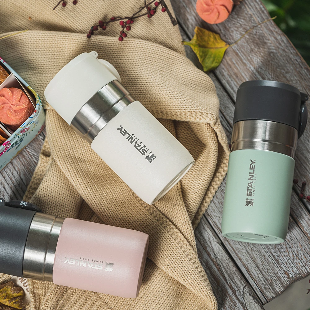 Stanley Go Slim Vacuum Bottle 9.5oz - Matte Black 4 Stanley Go Slim Vacuum Bottle 9.5oz - Matte Black - Image 4