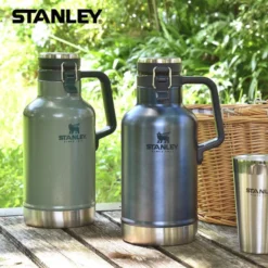 Stanley 32oz Classic Stainless Steel Vacuum Growler (Green) -Trail Camp Shop imgrc0081827662 600x600 ffddbfa0 98f4 4525 83f6 f2f2279b39b9